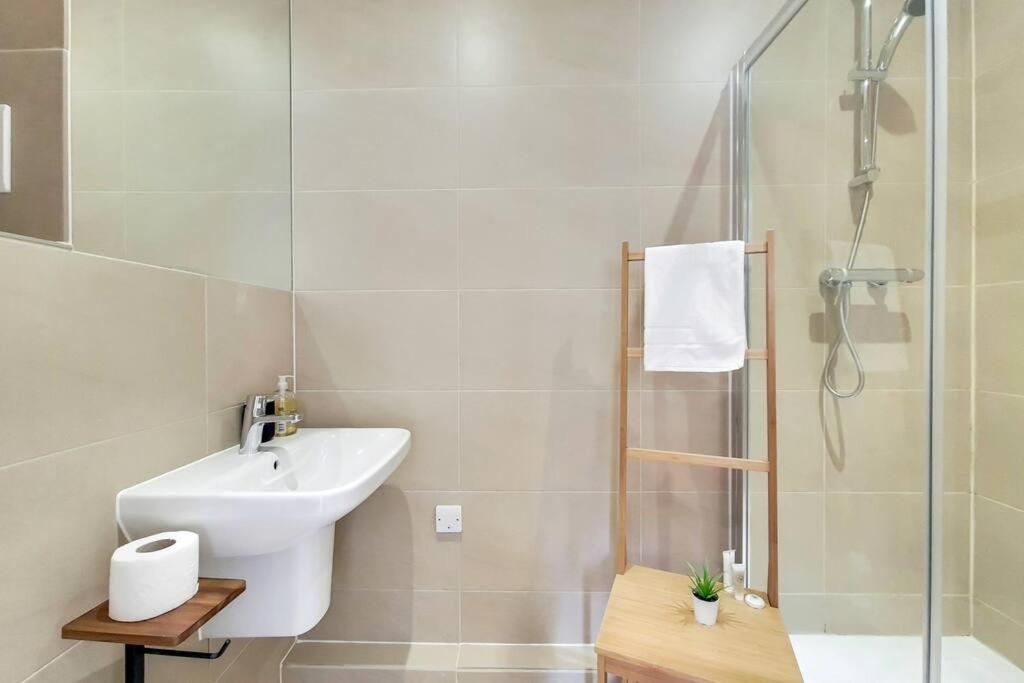 Apartamento Br6 - Beautiful 1 Bed Flat In Heart Of Borough Londres